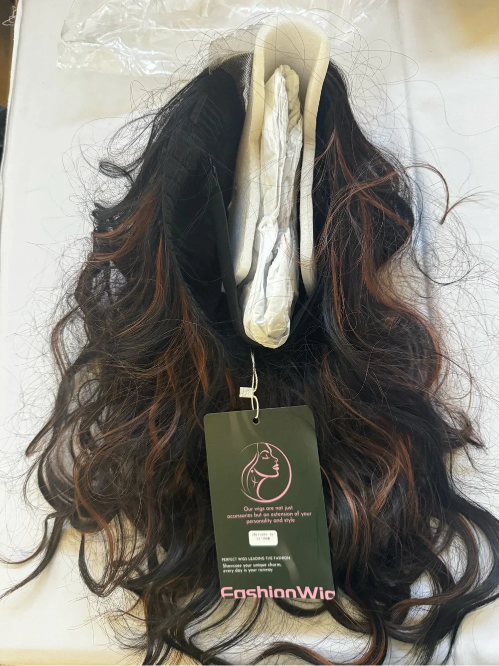 Wavy Layered Women's Hair with Subtle Brown Highlights - Black